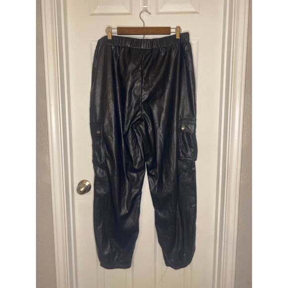 PrettyLittleThing Black Faux Leather Cargo Jogger Pants - Size 20 Edgy - Picture 5 of 7